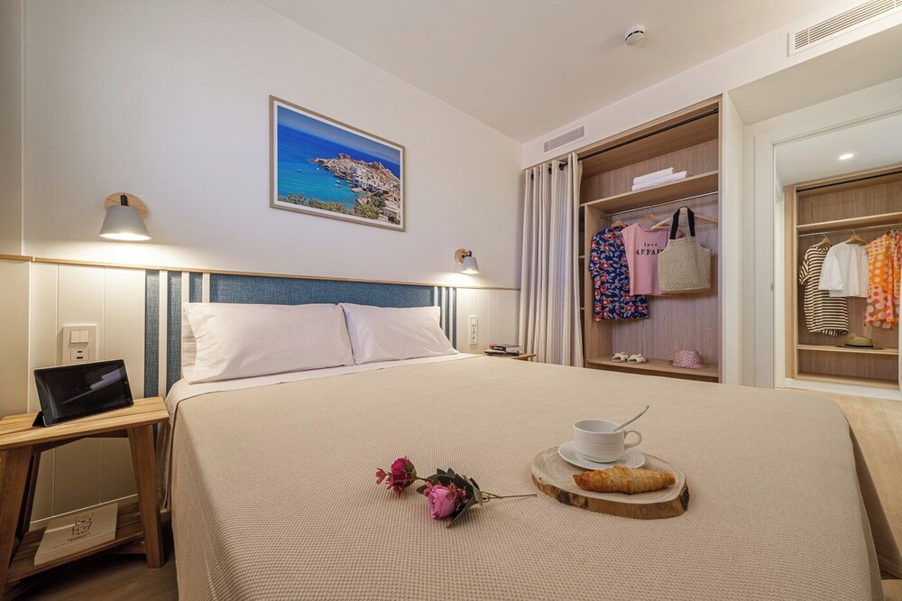 

Roma - Cambrils - Ancora Salou Apartamentos