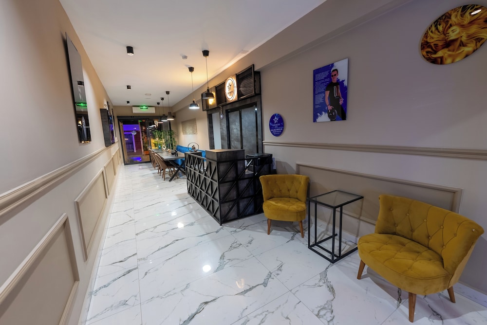 

Catania - Kemer - Euronova Hotels & Suites