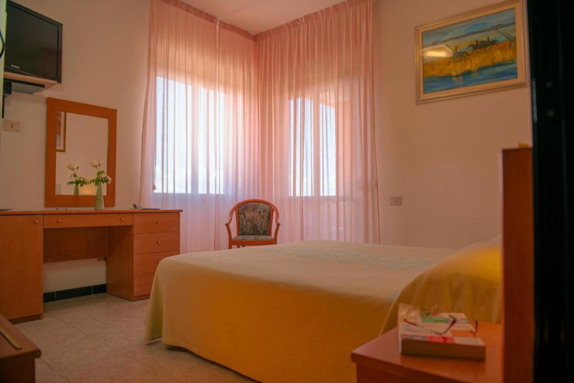 

Trieste - Cagliari - Hotel Califfo
