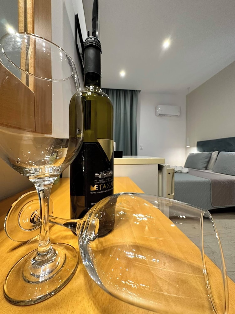 

Verona - Agia Pelagia - Creta - Castro Hotel