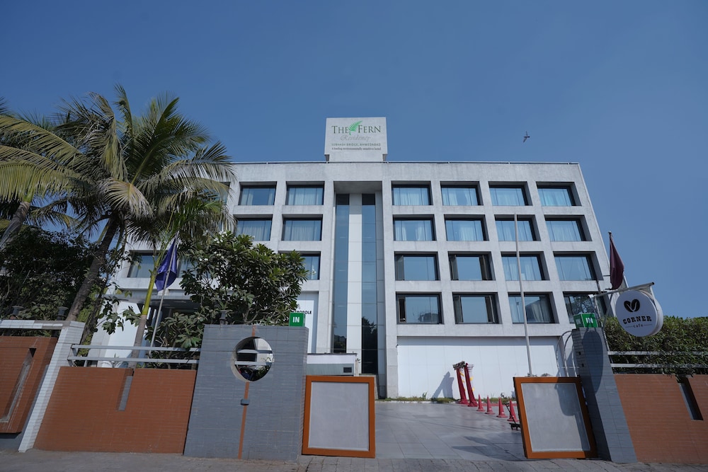 

Roma - Ahmedabad - The Fern Residency, Subhash Bridge, Ahmedabad