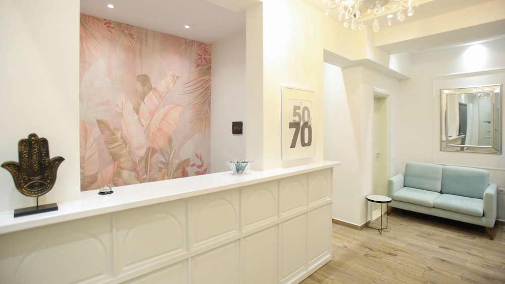 

Napoli - Valona - Vala Boutique Hotel