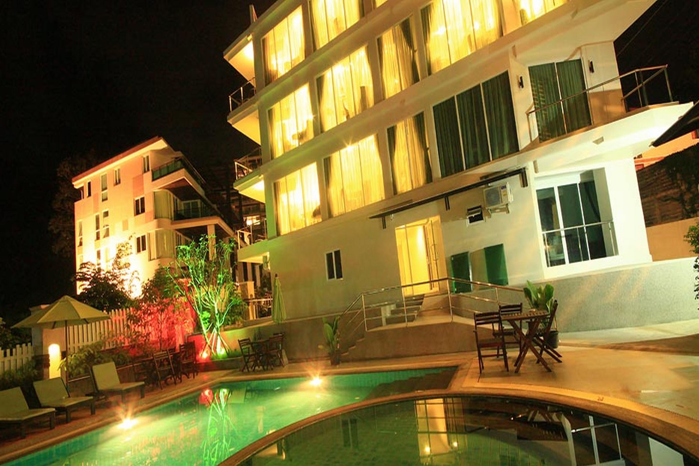 

Verona - Bang Tao Beach - Di Pantai Boutique Beach Resort