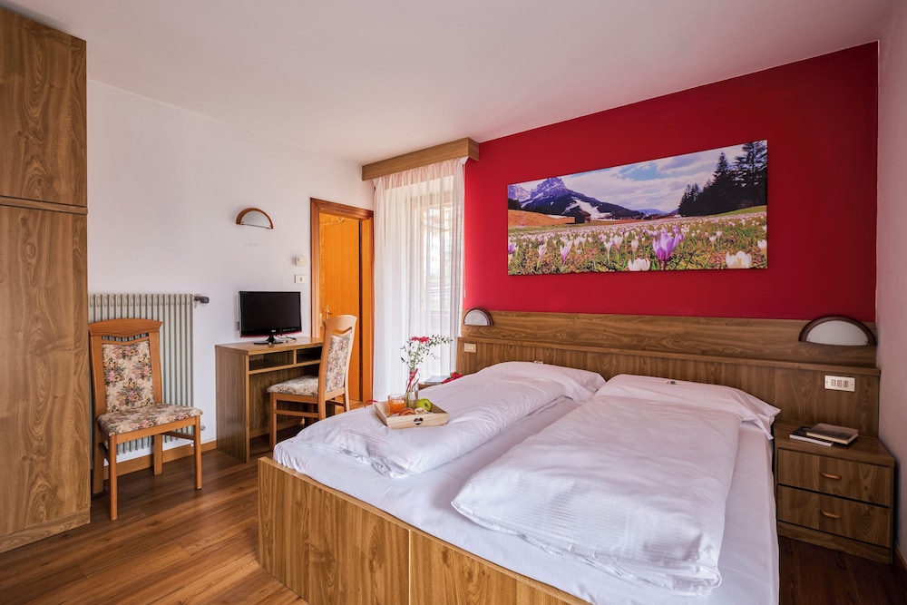

Lamezia Terme - Canazei - BERG HOTEL LATEMAR SPITZE