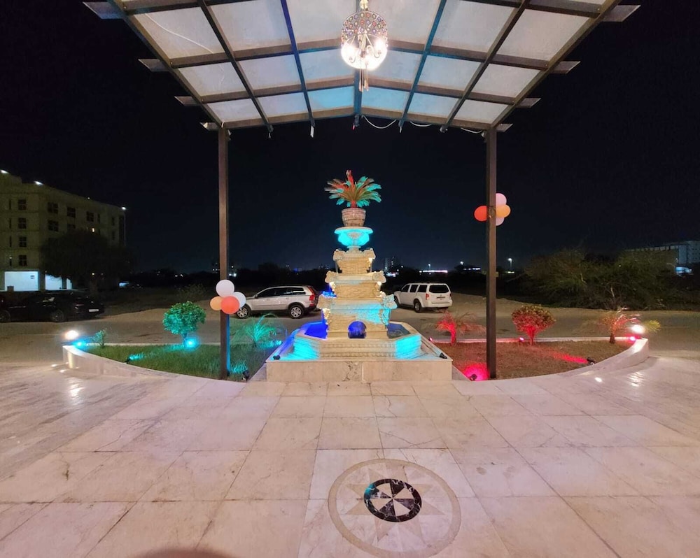 

Venezia - Ras Al Khaimah - Camphor Hotel