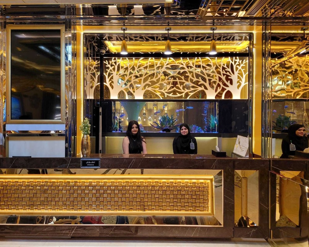 

Bari - Ras Al Khaimah - Camphor Hotel