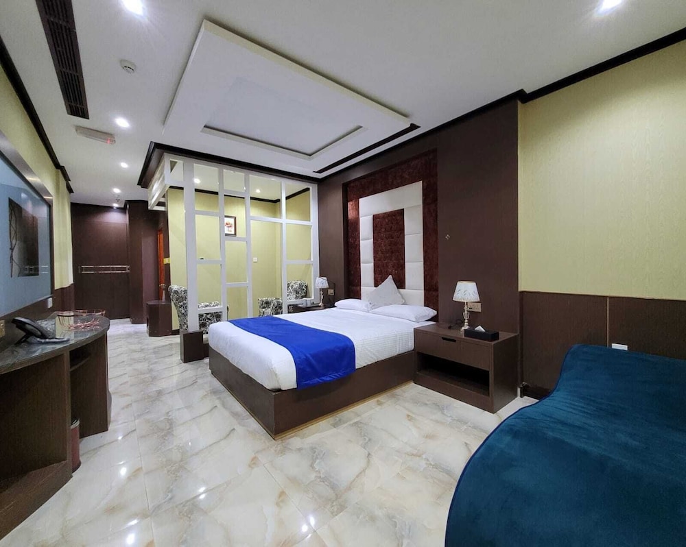 

Milano - Ras Al Khaimah - Camphor Hotel
