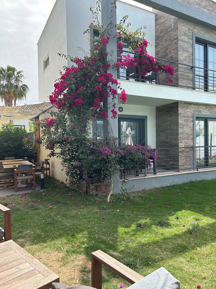 

Roma - Gundogan - Malta Hotel Bodrum