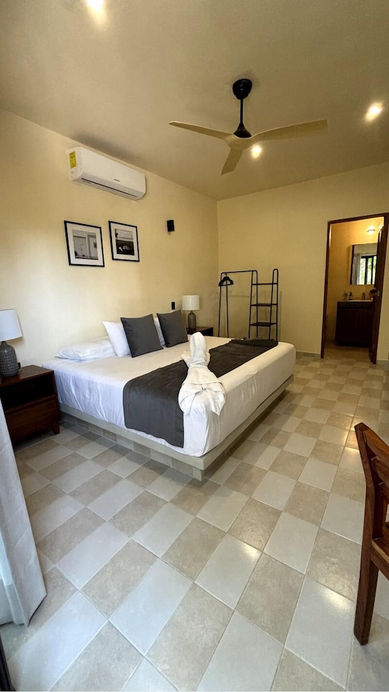 

Bologna - Isla Holbox - Hotel Casa Barbara Holbox