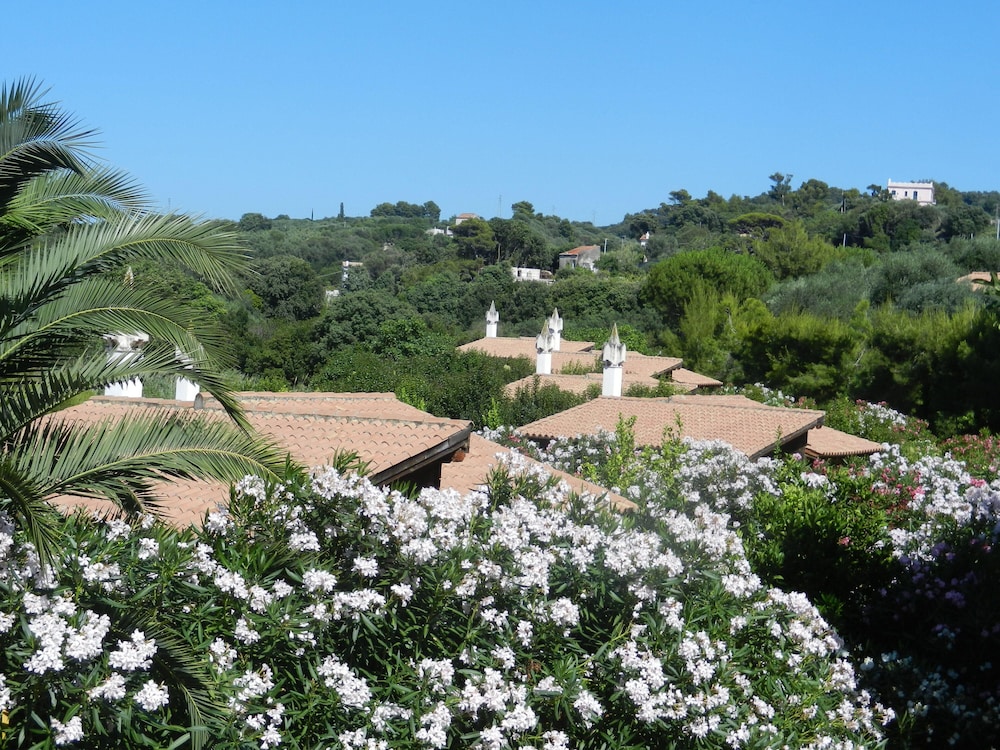 

Roma - Peschici - Tenuta Molino di Mare- Ecoresort con Villini