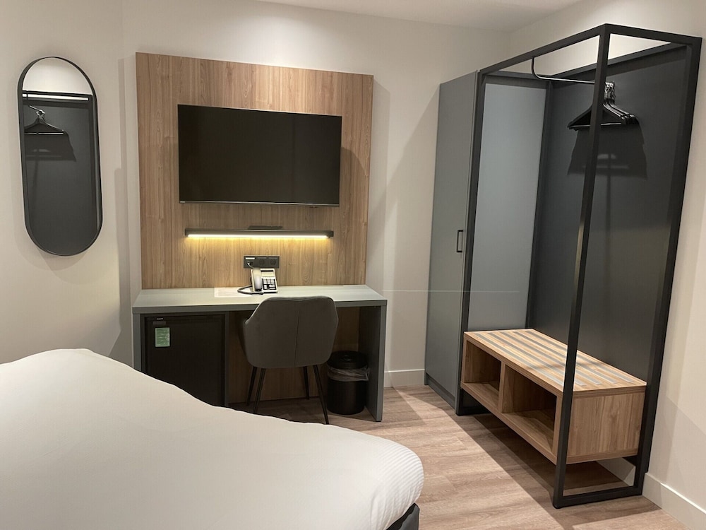 

Venezia - Hoofddorp - OZO Hotels Antares Airport