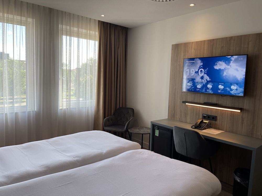 

Palermo - Aalsmeer - OZO Hotels Antares Airport