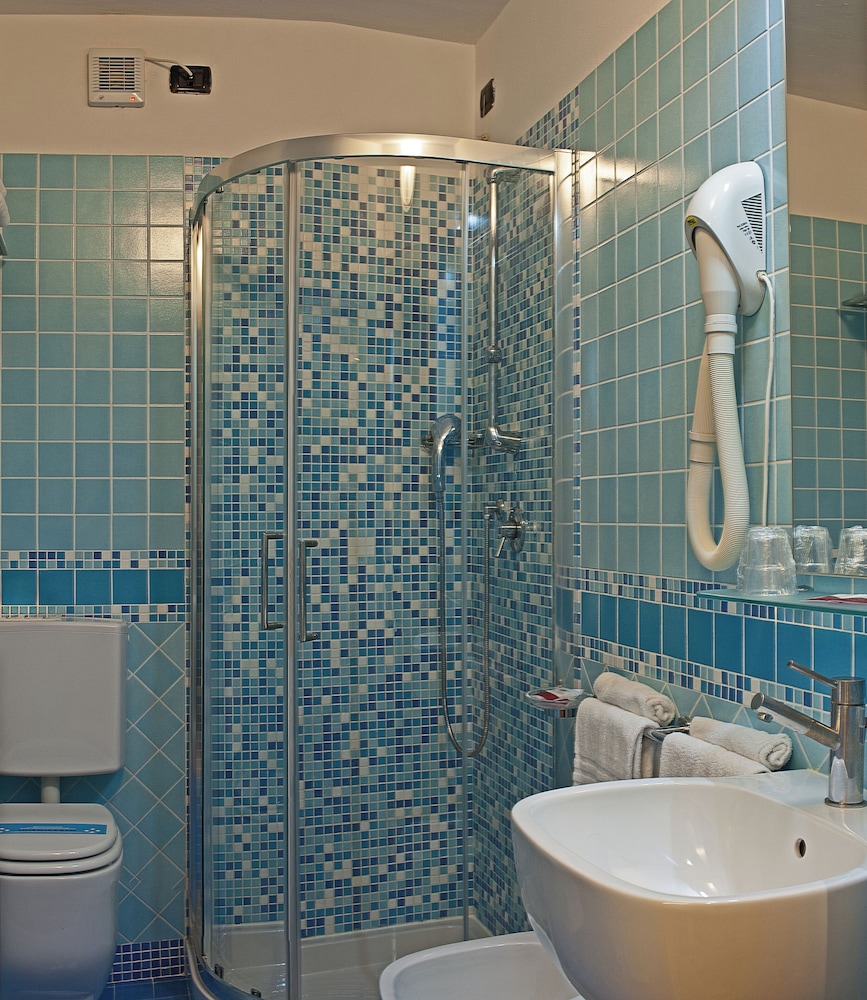 

Roma - Riviera Veneta e Lignano Sabbiadoro, Mare Italia - Hotel Savoia