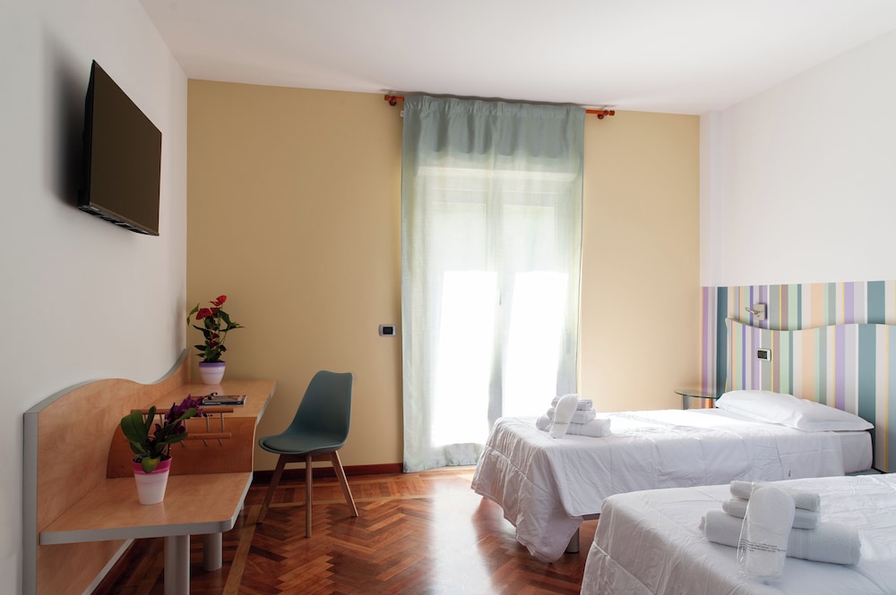 

Palermo - Bracciano - HA HOTEL