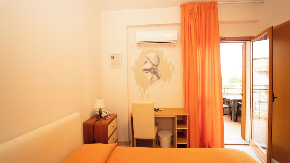 

Bologna - Sant'Alessio Siculo - Taormina Hotel Calipso