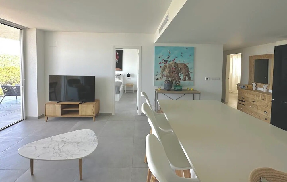 

Venezia - Es Cubells - Cala Vadella Panoramic Retreat