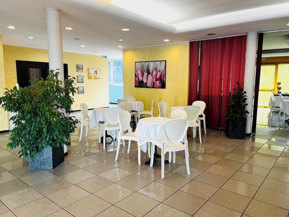

Catania - Bergamo - Art & Hotel Treviolo