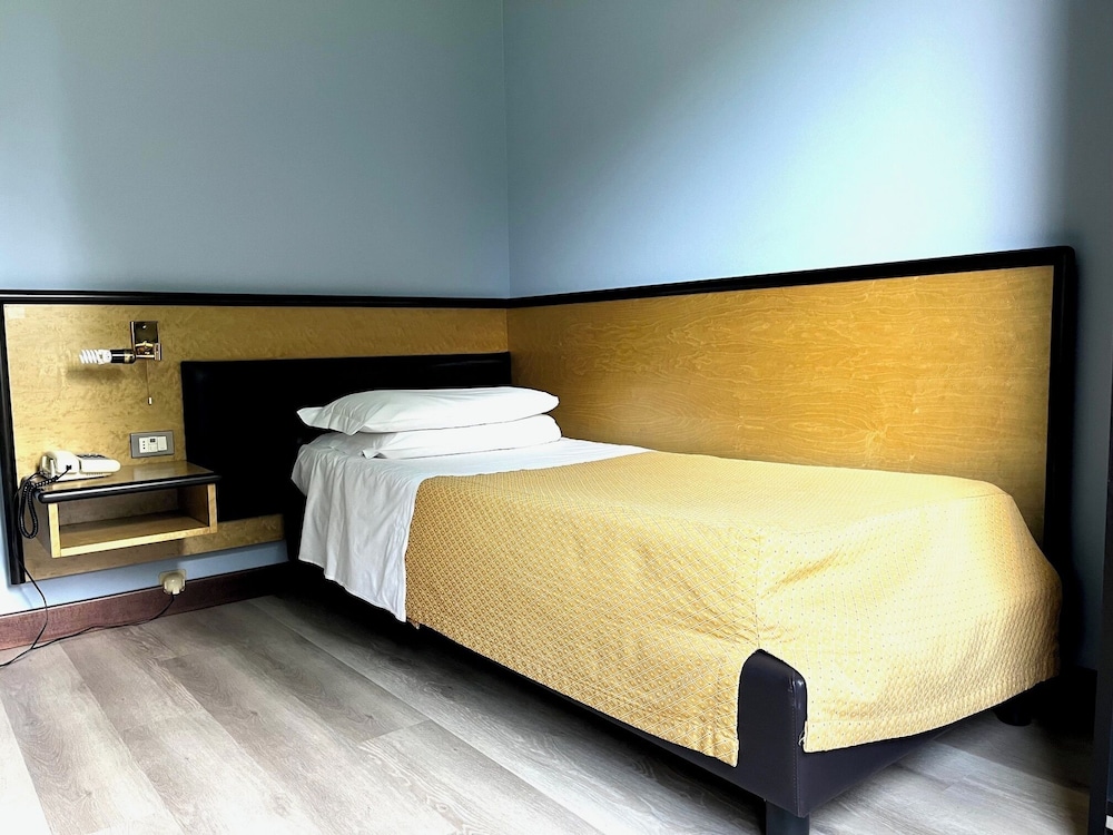 

Cagliari - Bergamo - Art & Hotel Treviolo