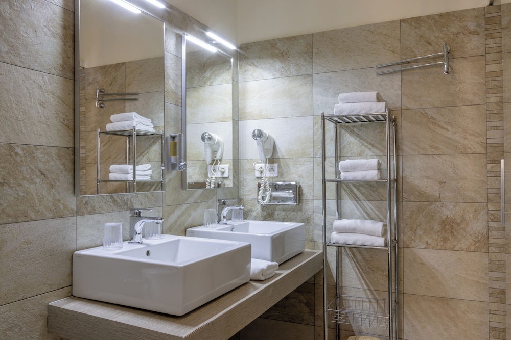 

Roma - Ajaccio - Hôtel Fesch & Spa