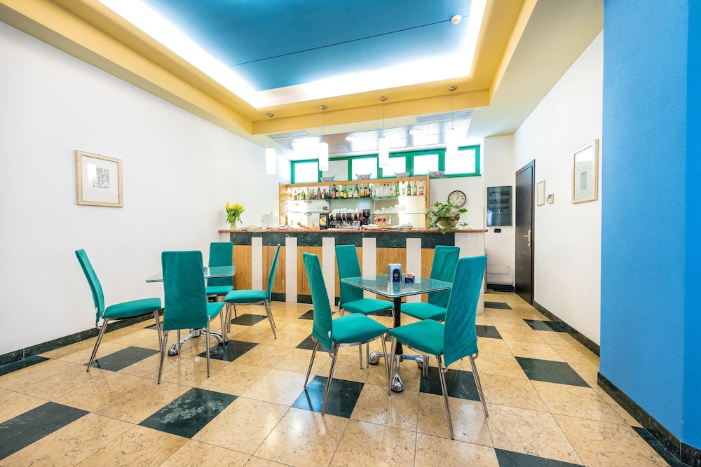 

Catania - Villafranca di Verona - West Point Airport Hotel