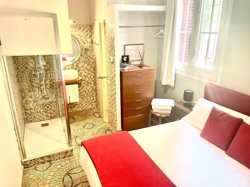 

Verona - Barbera Del Valles - Hotel Boutique Torre Barcelona