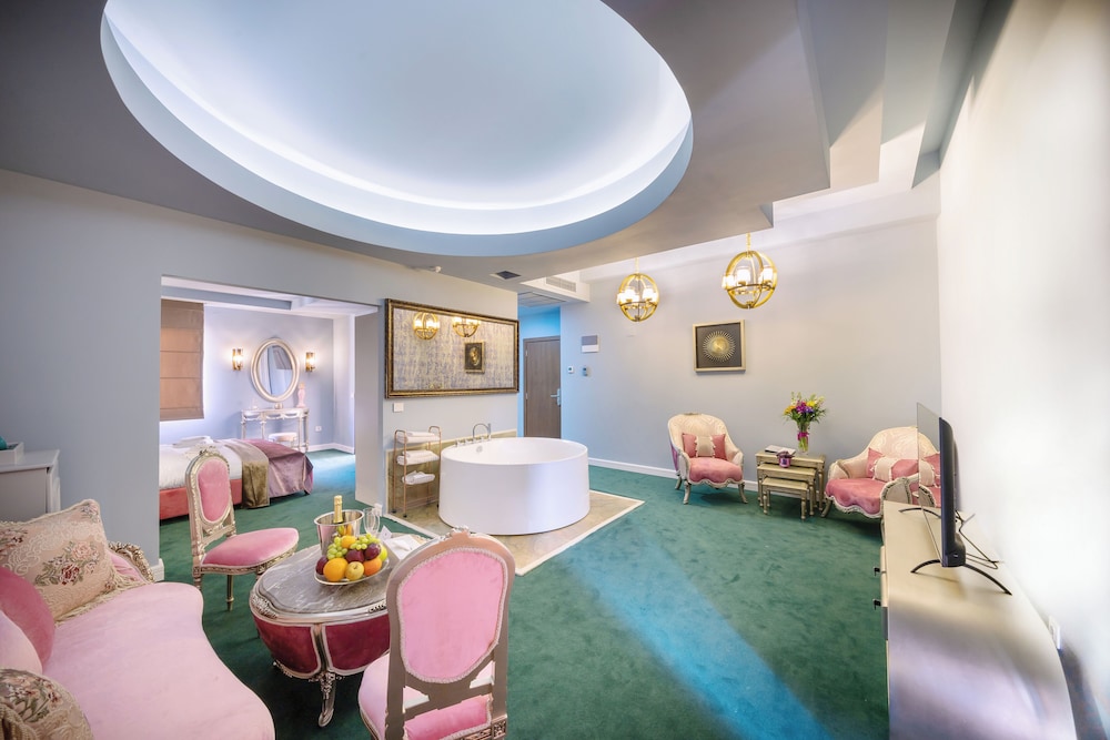 

Venezia - Otopeni - Phoenicia Comfort Hotel
