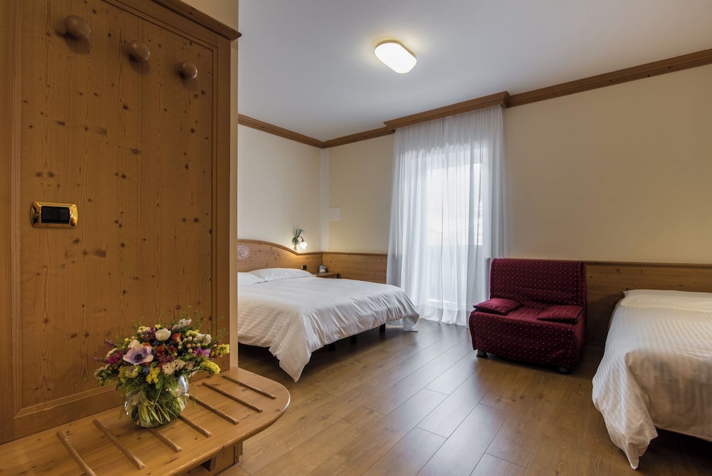 

Bari - Val di Fassa, Montagna Italia - Hotel Colfosco