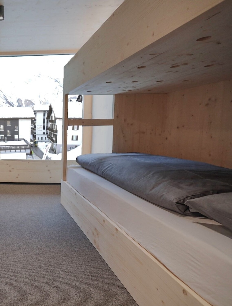 

Catania - Saas-Fee - Revier Mountain Lodge Saas-Fee