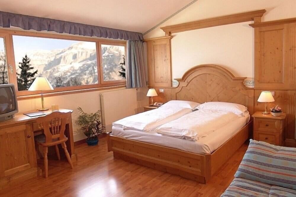 

Napoli - Madonna di Campiglio - Park Hotel