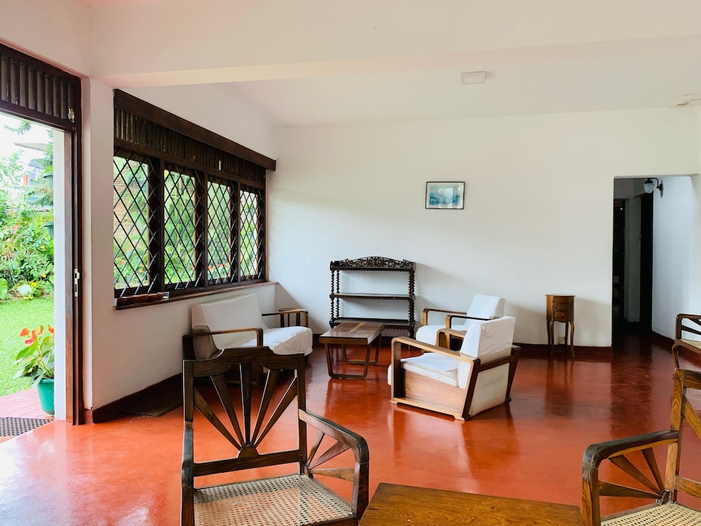 

Milano - Kandy - Sharon Inn