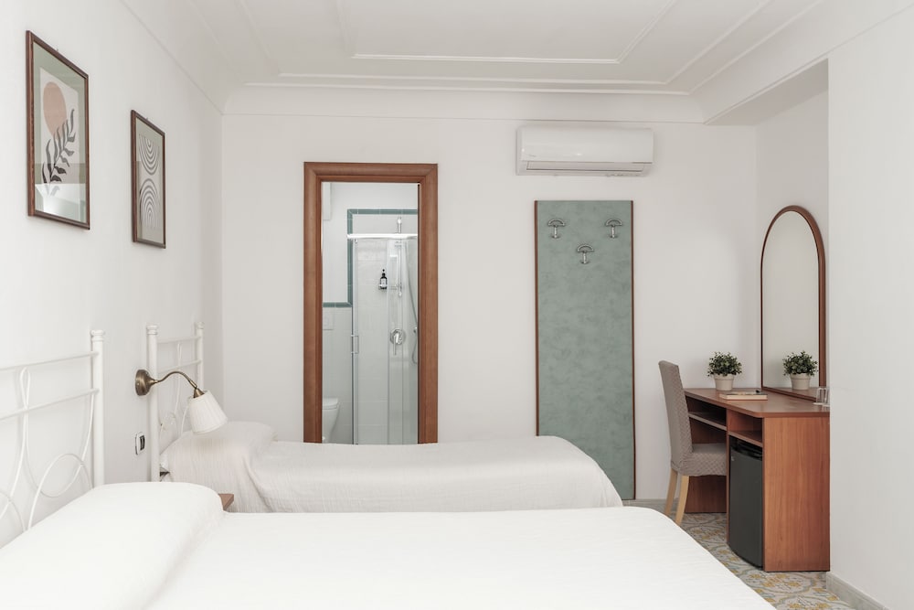 

Milano - Isola di Capri - Hotel Il Girasole