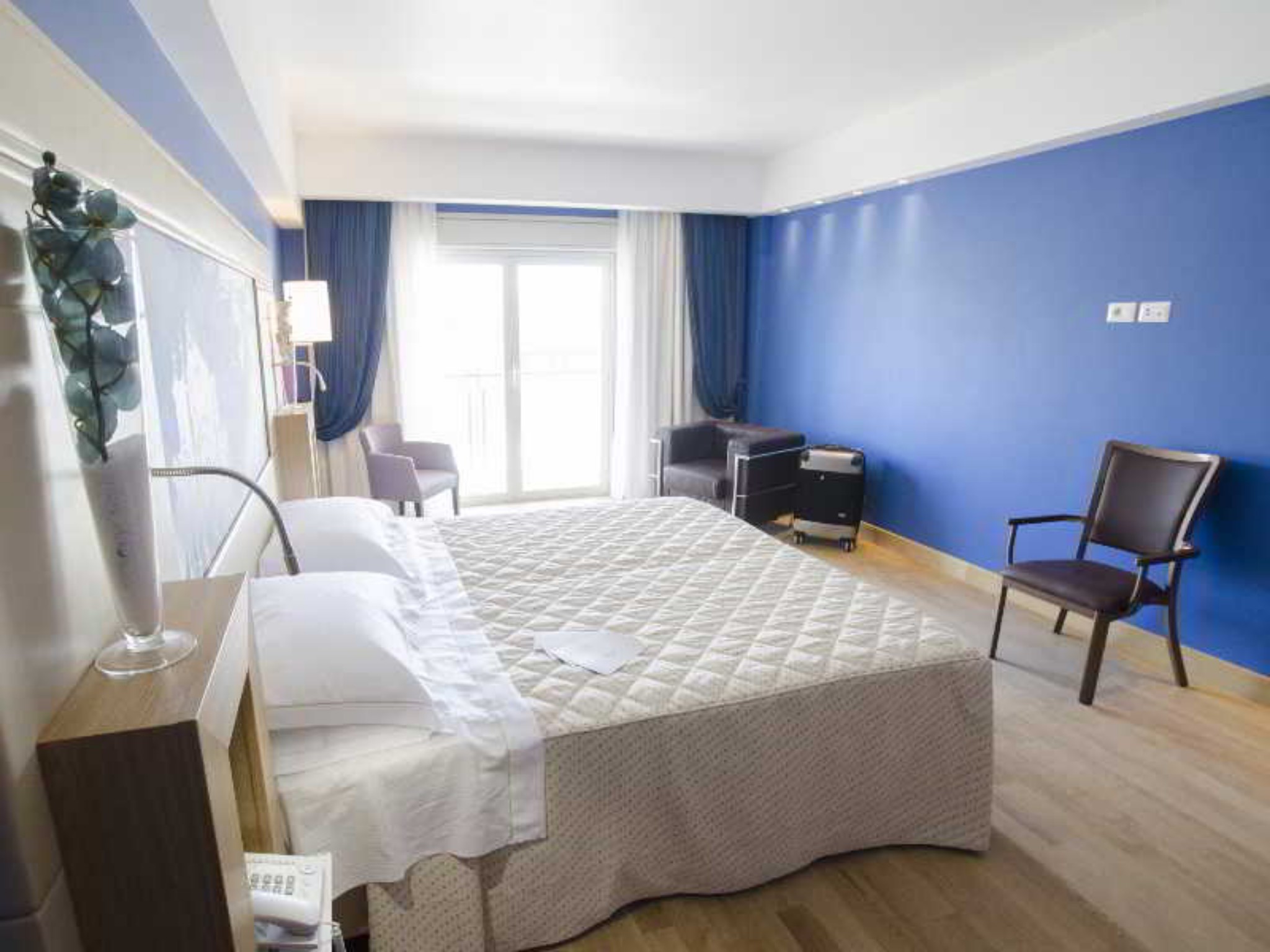 

Salerno - Catania - Catania International Airport Hotel