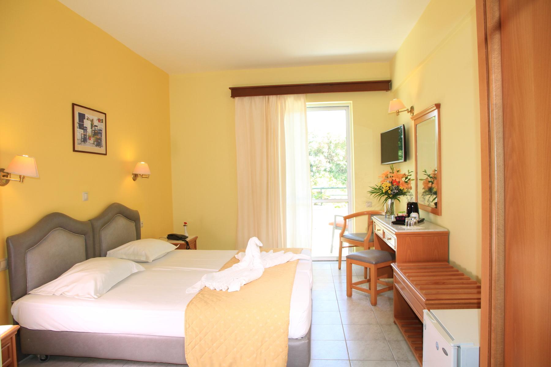 

Milano - Sfakaki - Dedalos Beach Hotel