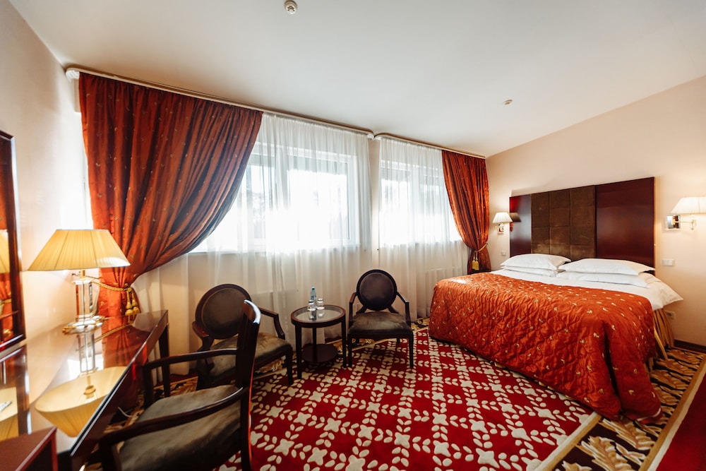 

Bologna - Chişinău - Hotel Royal Florence
