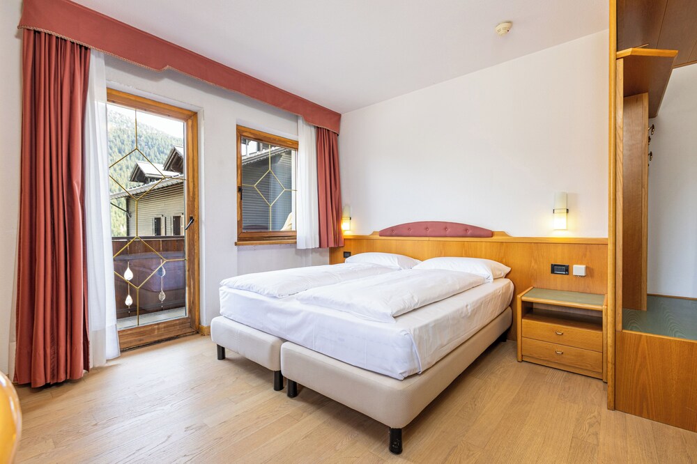 

Napoli - Valdisotto - Cardo hotel