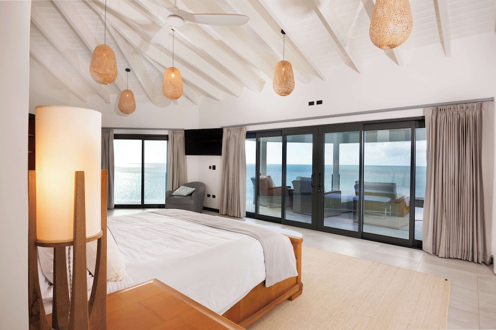 

Roma - Bolans - Tamarind Hills Resort & Villas