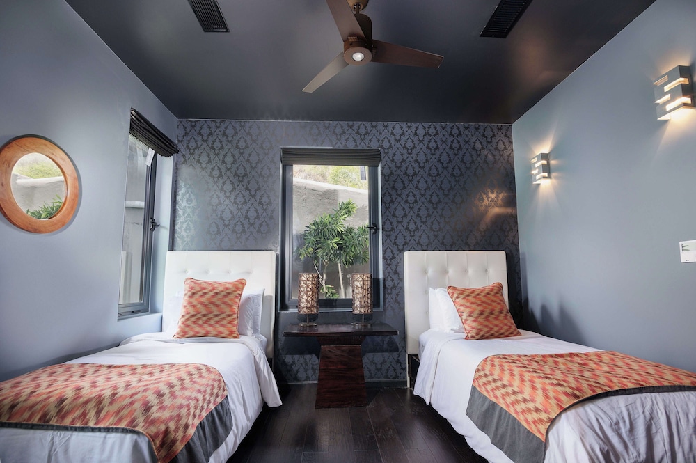 

Roma - Jolly Harbour - Tamarind Hills Resort & Villas