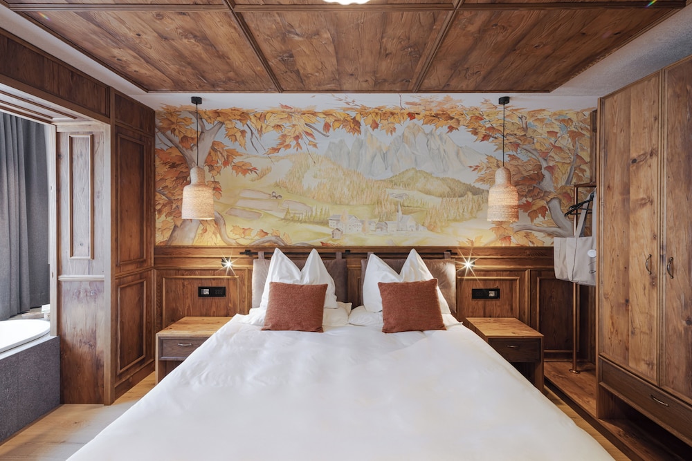

Cagliari - Val di Fassa, Montagna Italia - Latemar - Hotel Suites Spa