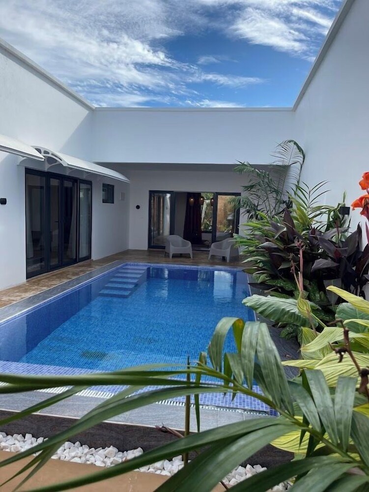 

Bologna - Dongwe - The Bali Resort Zanzibar