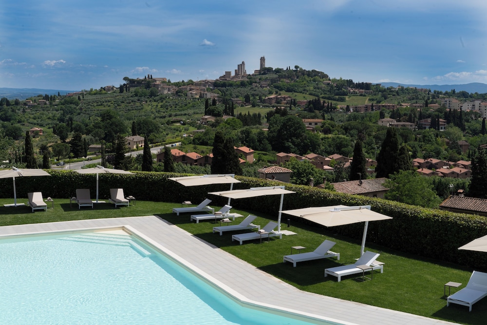 

Milano - San Gimignano - Cappuccina Country Resort