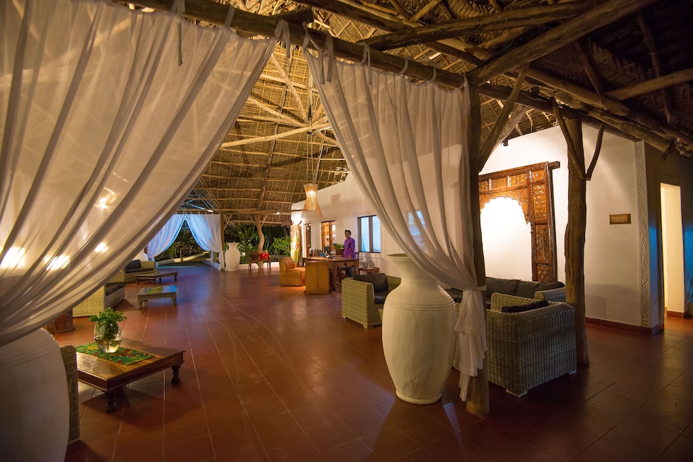 

Bari - Michamvi - Konokono Beach Resort and Isaraya Luxury Overwater Villas