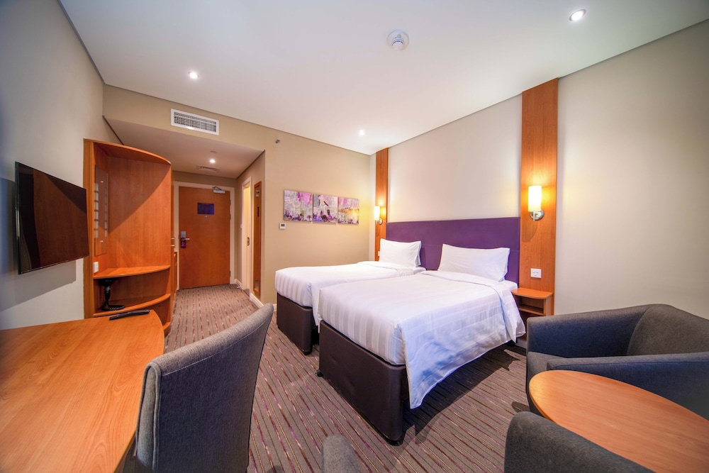 

Napoli - Abu Dhabi - Premier Inn Abu Dhabi Capital Centre