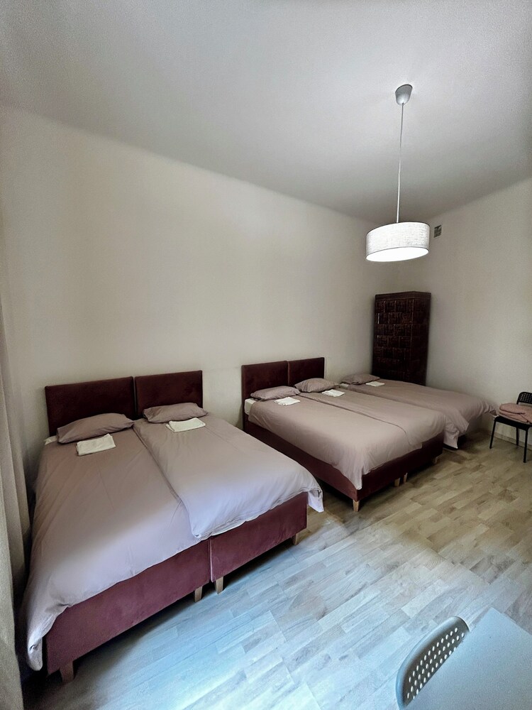 

Pisa - Cracovia - AMEN Aparthotel Curie 8