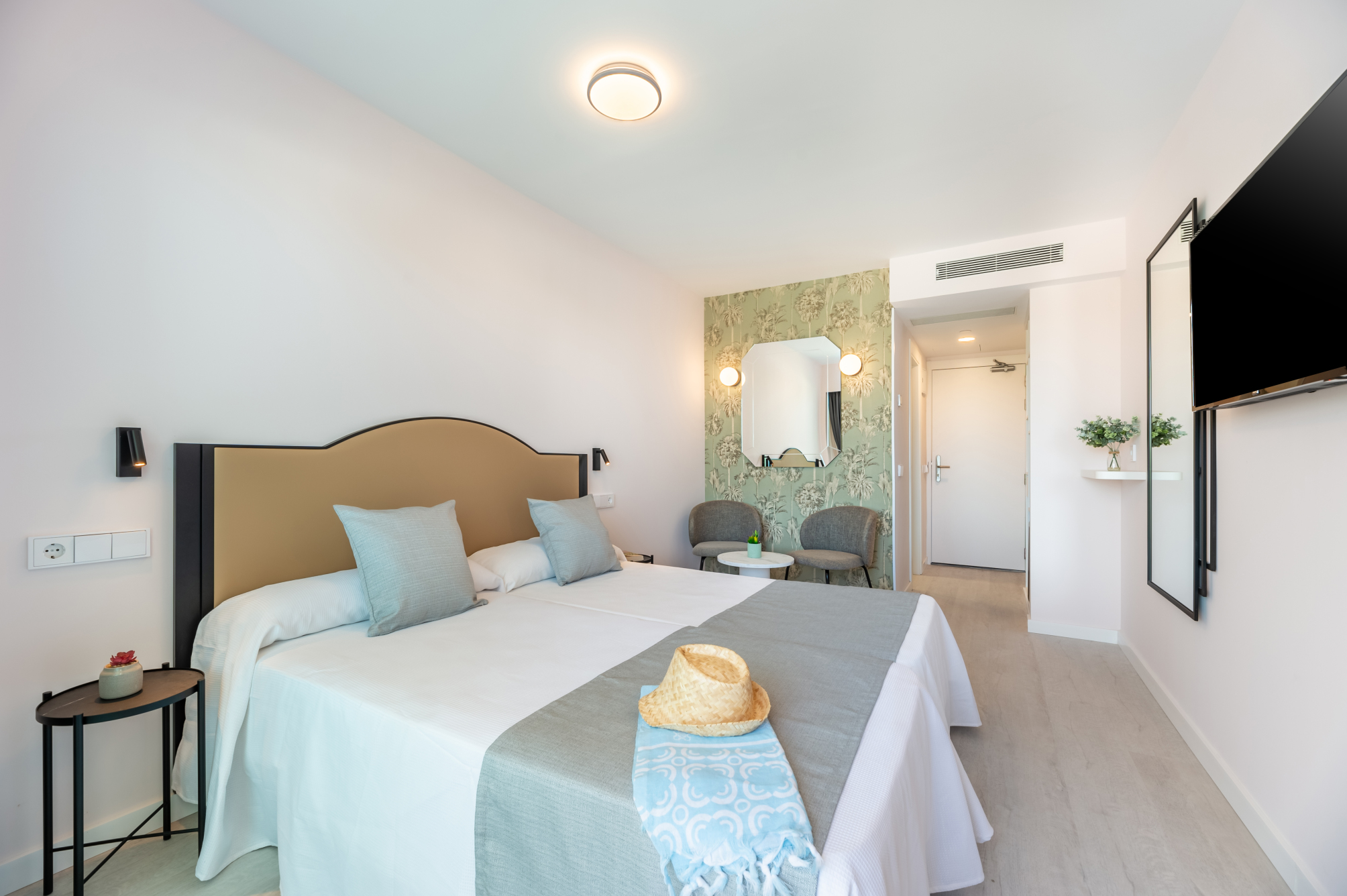Twin room