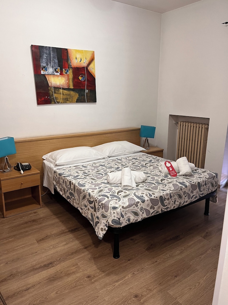 

Napoli - Moncalieri - Albergo Guido Reni