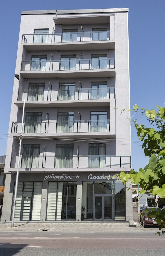 

Venezia - Batumi - Gardenville Batumi