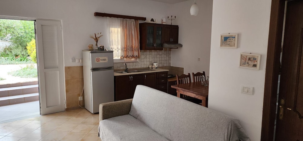 

Pescara - Ksamil - VILA ROZE KSAMIL ALBANIA