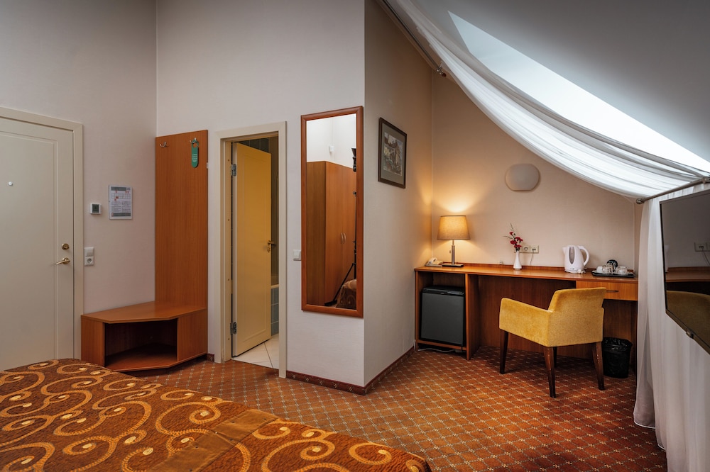 

Brindisi - Vilnius - Mabre Residence Hotel