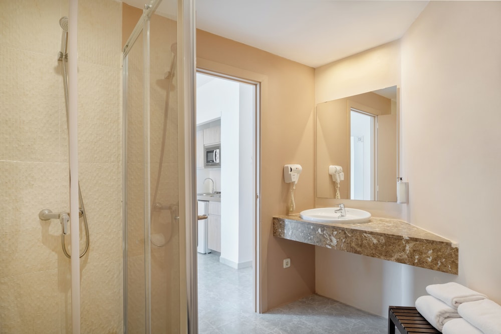 

Cagliari - Magaluf - Sol Lunamar Palmanova Apartamentos - Adults Only