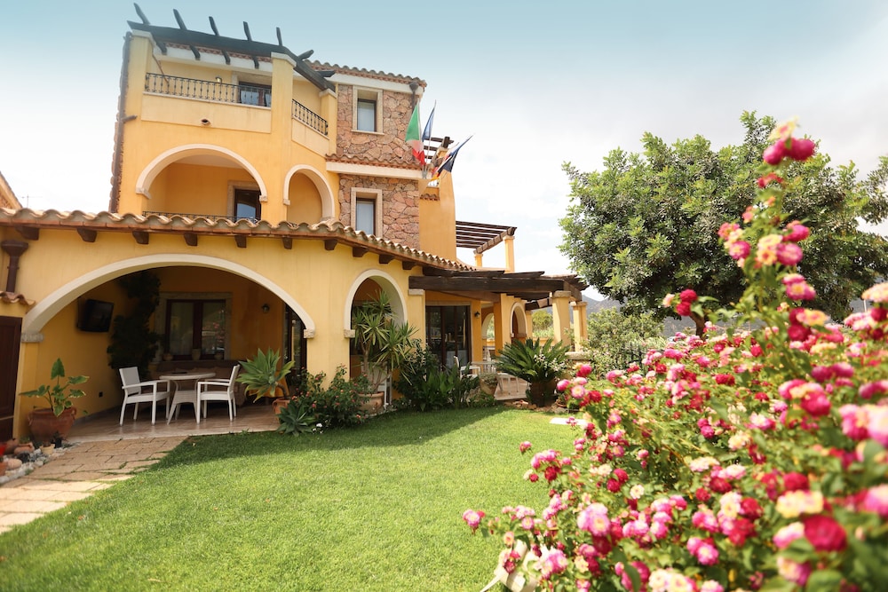 

Ancona - Villasimius, Sardegna - Hotel Sa Suergia